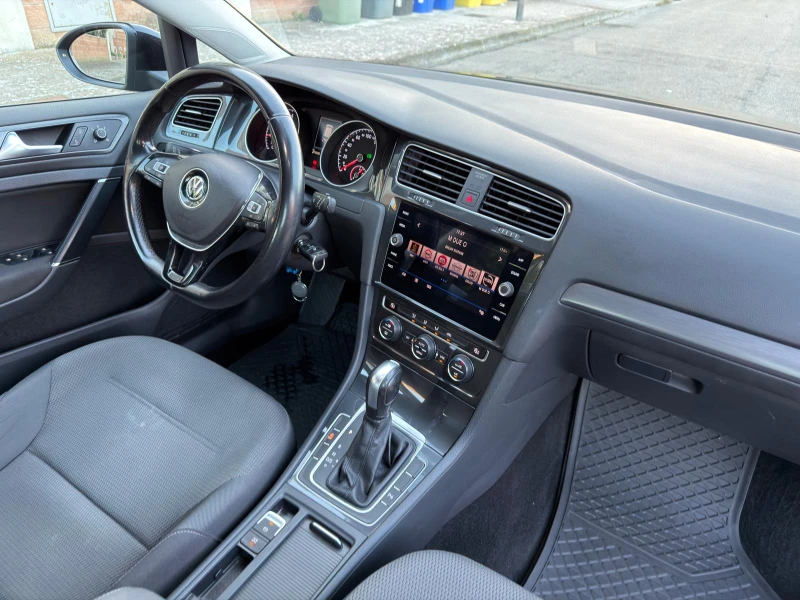 VW Golf 1.5 TGI AUTOMATIC EURO 6D, снимка 4 - Автомобили и джипове - 52295746