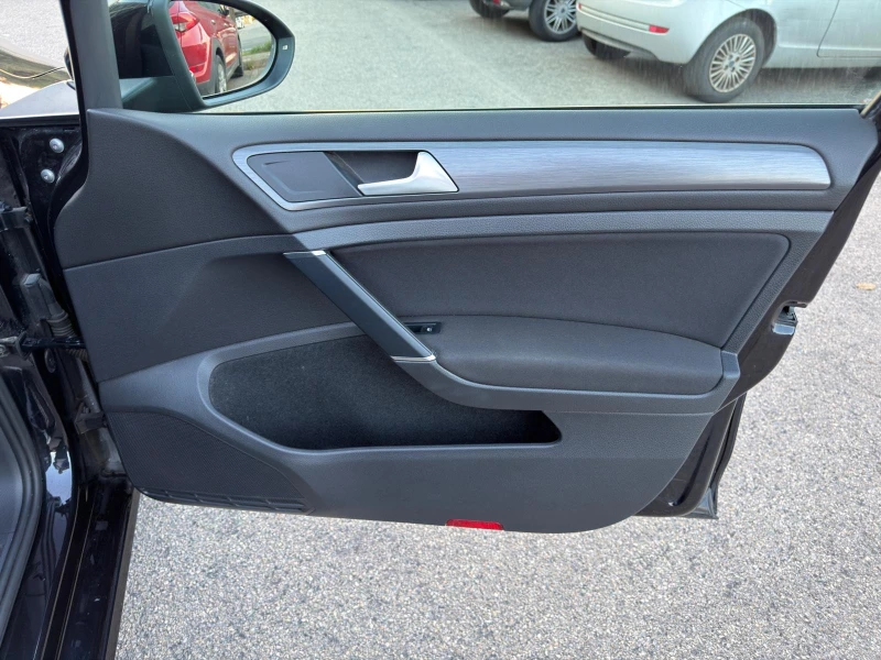 VW Golf 1.5 TGI AUTOMATIC EURO 6D, снимка 9 - Автомобили и джипове - 52295746