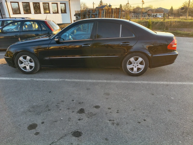 Mercedes-Benz E 270, снимка 5 - Автомобили и джипове - 52809805