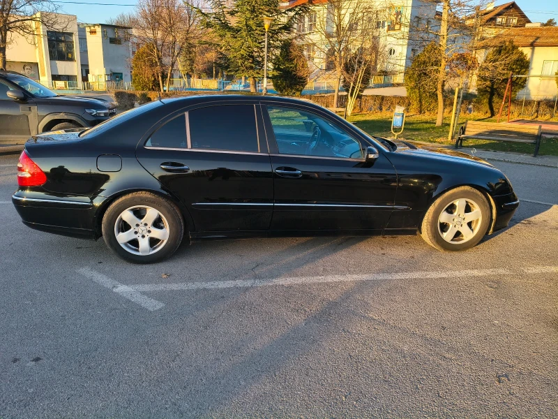 Mercedes-Benz E 270, снимка 3 - Автомобили и джипове - 52809805