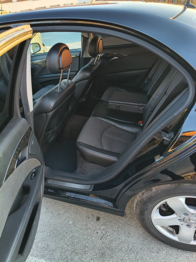 Mercedes-Benz E 270, снимка 10 - Автомобили и джипове - 52809805