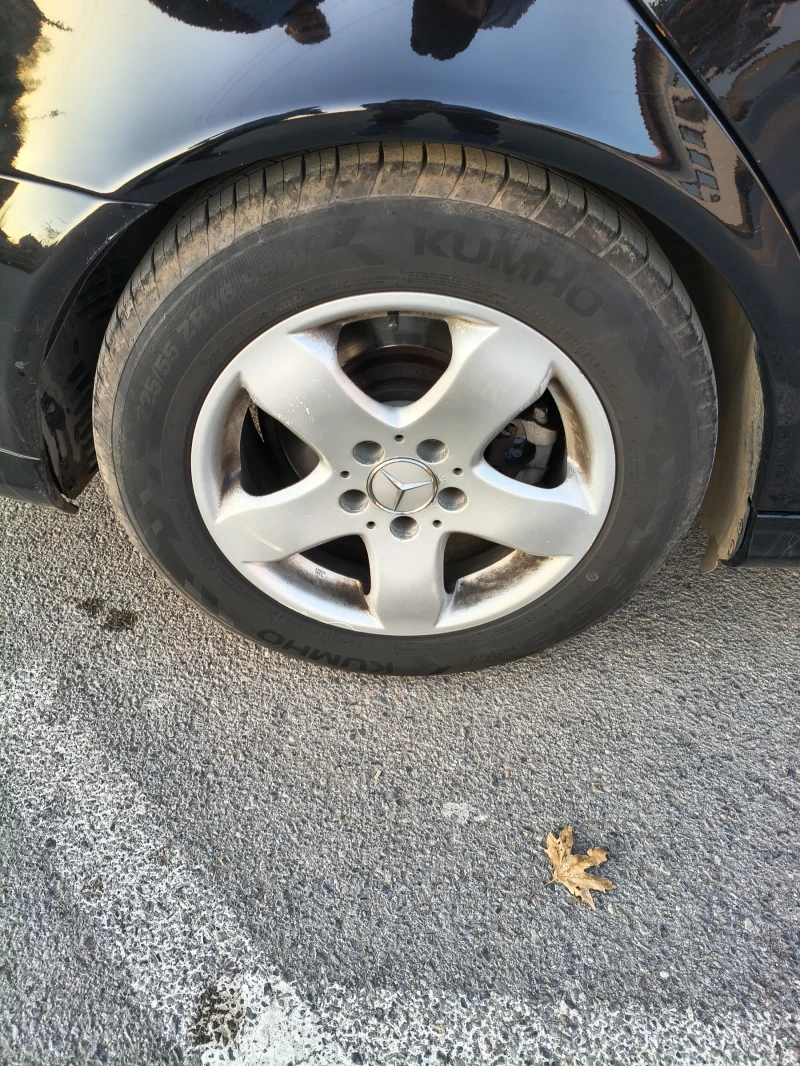 Mercedes-Benz E 270, снимка 12 - Автомобили и джипове - 52809805