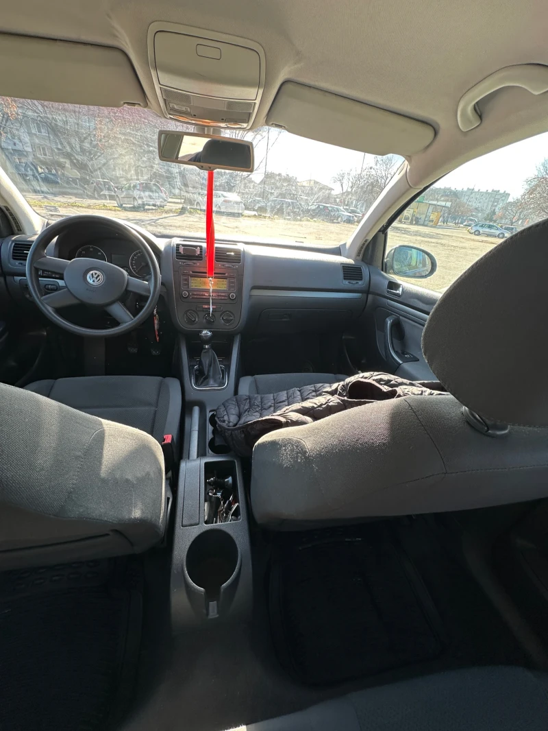 VW Golf Климатик, снимка 4 - Автомобили и джипове - 52955696