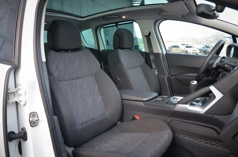 Peugeot 3008 1.6 HDI AVTOMAT* PANORAMA* HEAD-UP, снимка 12 - Автомобили и джипове - 53152873