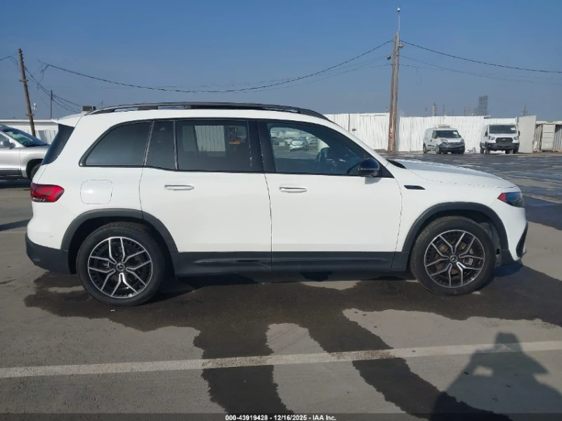 Mercedes-Benz EQB 350* 4MATIC* AMG-PACK* BURMESTER* 360* BUY NOW, снимка 13 - Автомобили и джипове - 53388993