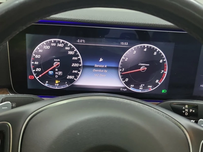 Mercedes-Benz E 300 CARFAX * 2 ключа * Подгрев * Памет* Панорама, снимка 10 - Автомобили и джипове - 53471916