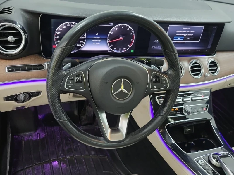 Mercedes-Benz E 300 CARFAX * 2 ключа * Подгрев * Памет* Панорама, снимка 11 - Автомобили и джипове - 53471916