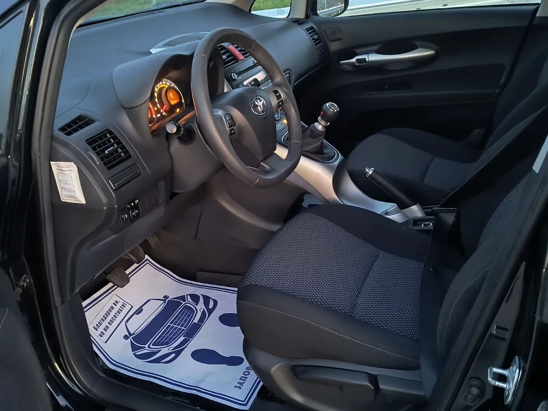 Toyota Auris 1.6vvti - 11777 лв. - 91809594 | Car24.bg
