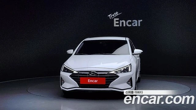 Hyundai Elantra | TOP SERVICE 15 K KM, снимка 3 - Автомобили и джипове - 56013757