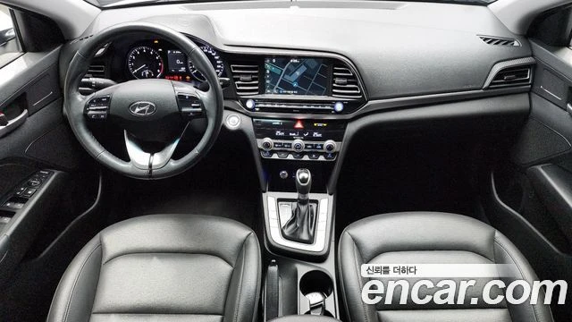 Hyundai Elantra | TOP SERVICE 15 K KM, снимка 7 - Автомобили и джипове - 56013757