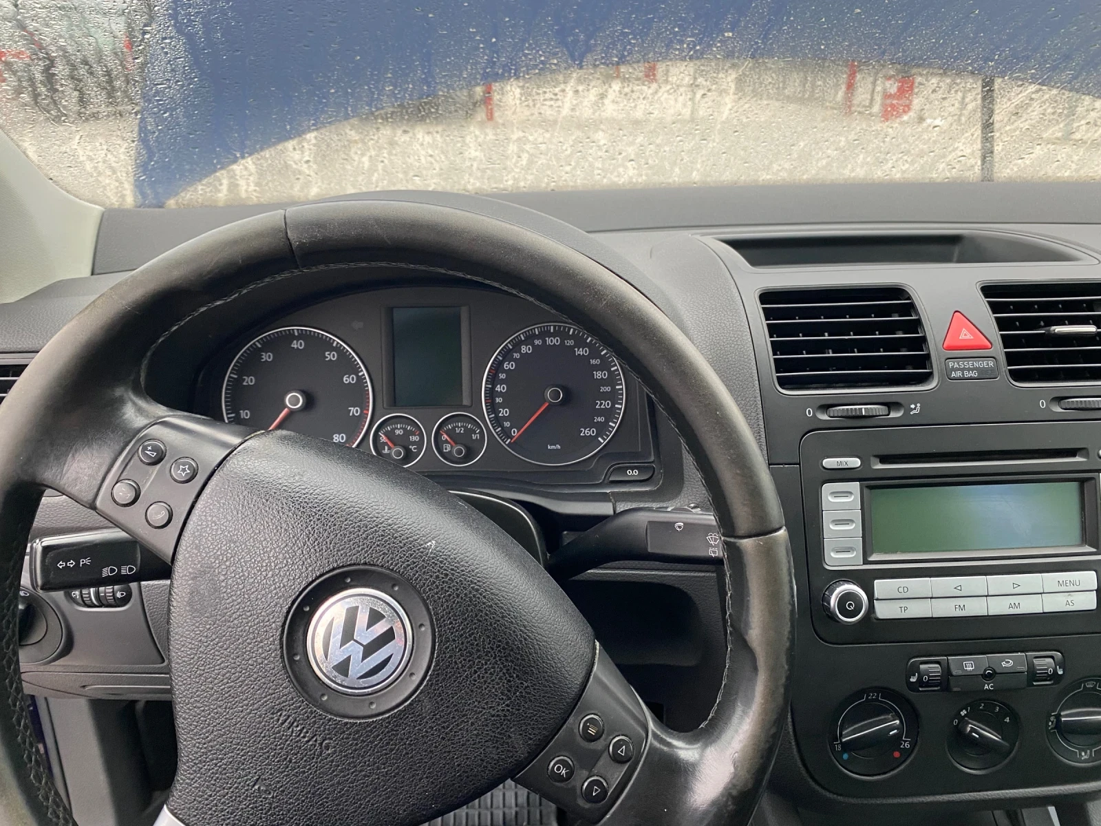 VW Golf 1.6i 101k.c - изображение 5