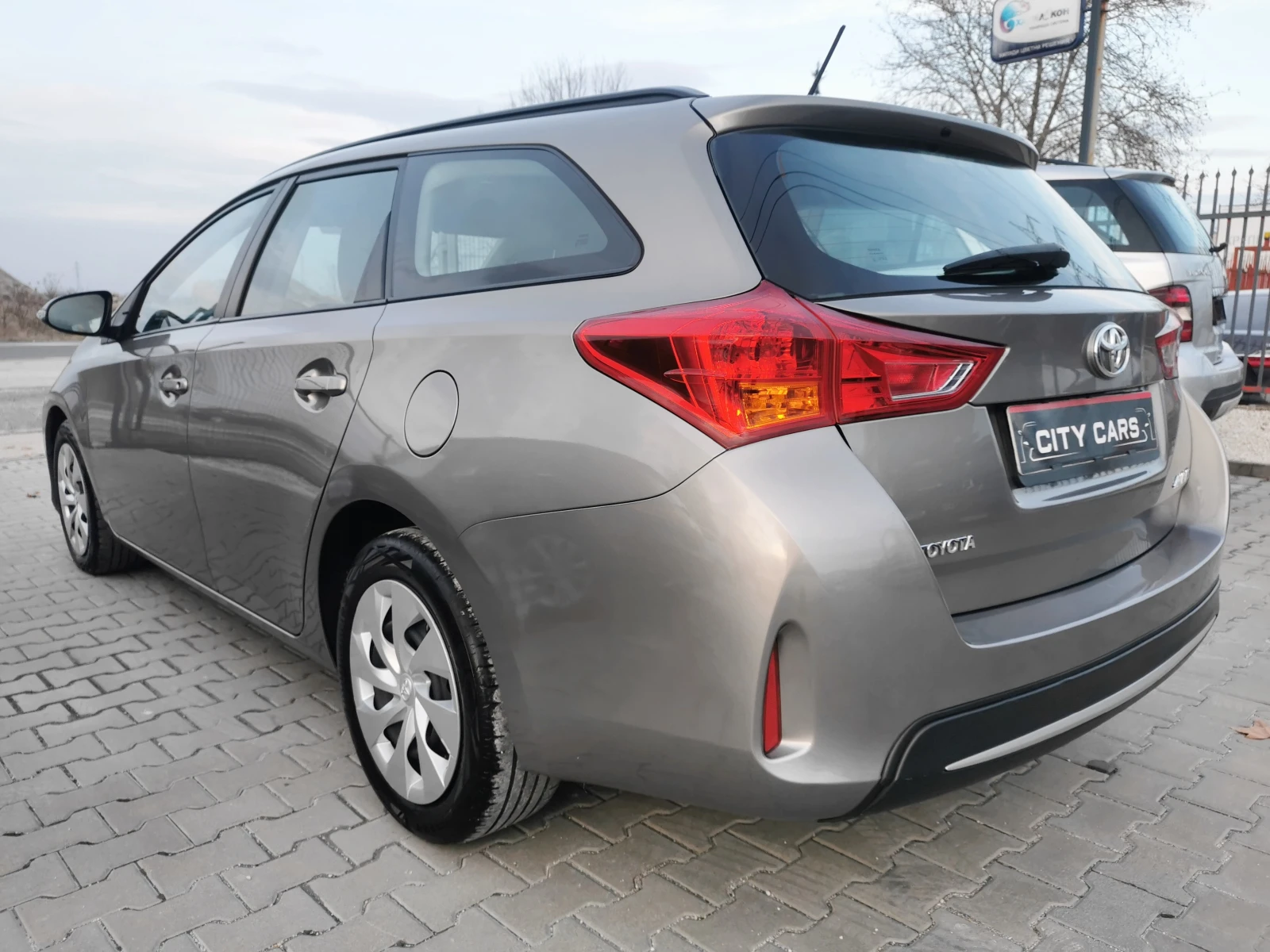 Toyota Auris 1.4 D4D - изображение 7