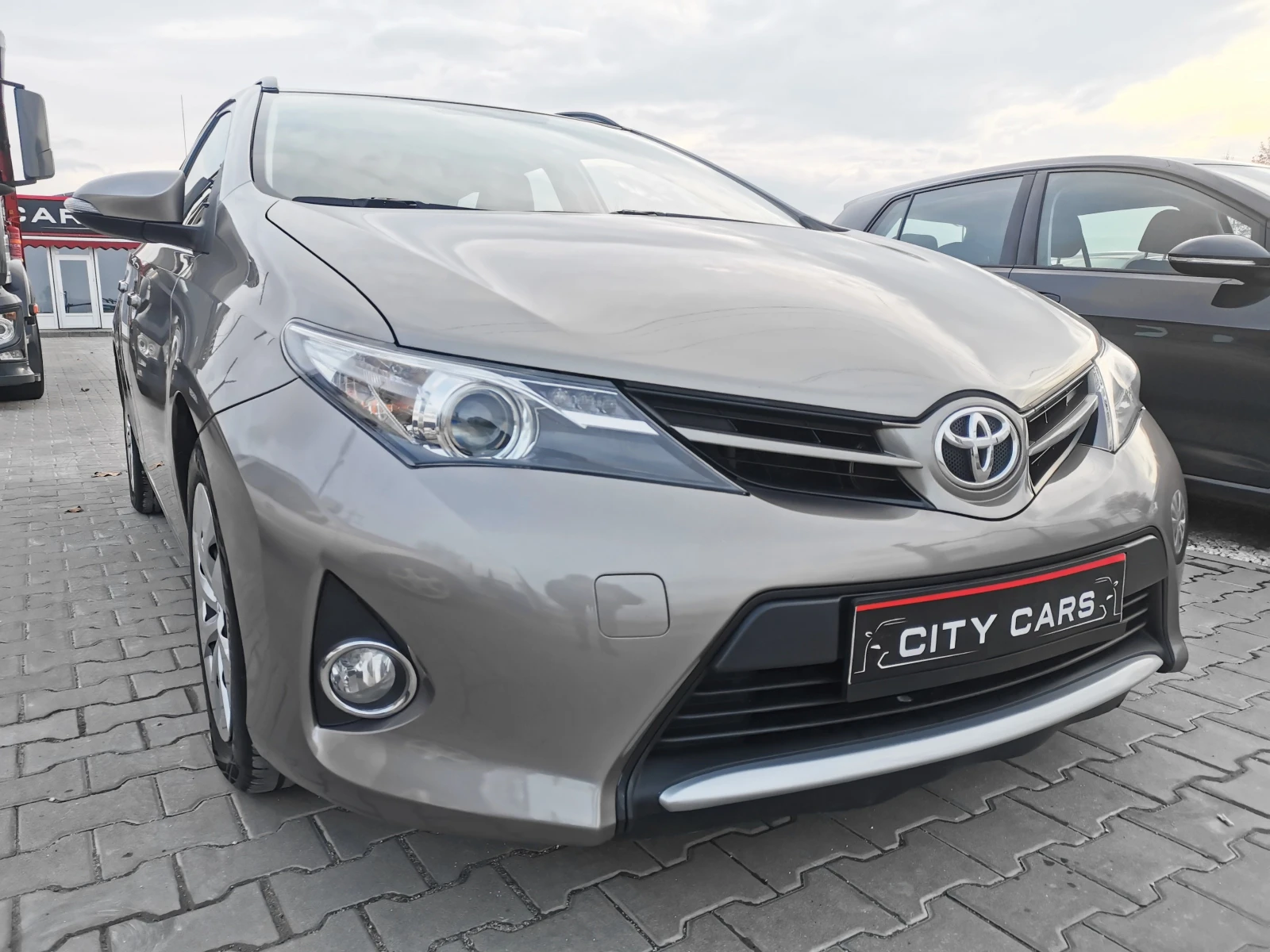 Toyota Auris 1.4 D4D - изображение 3