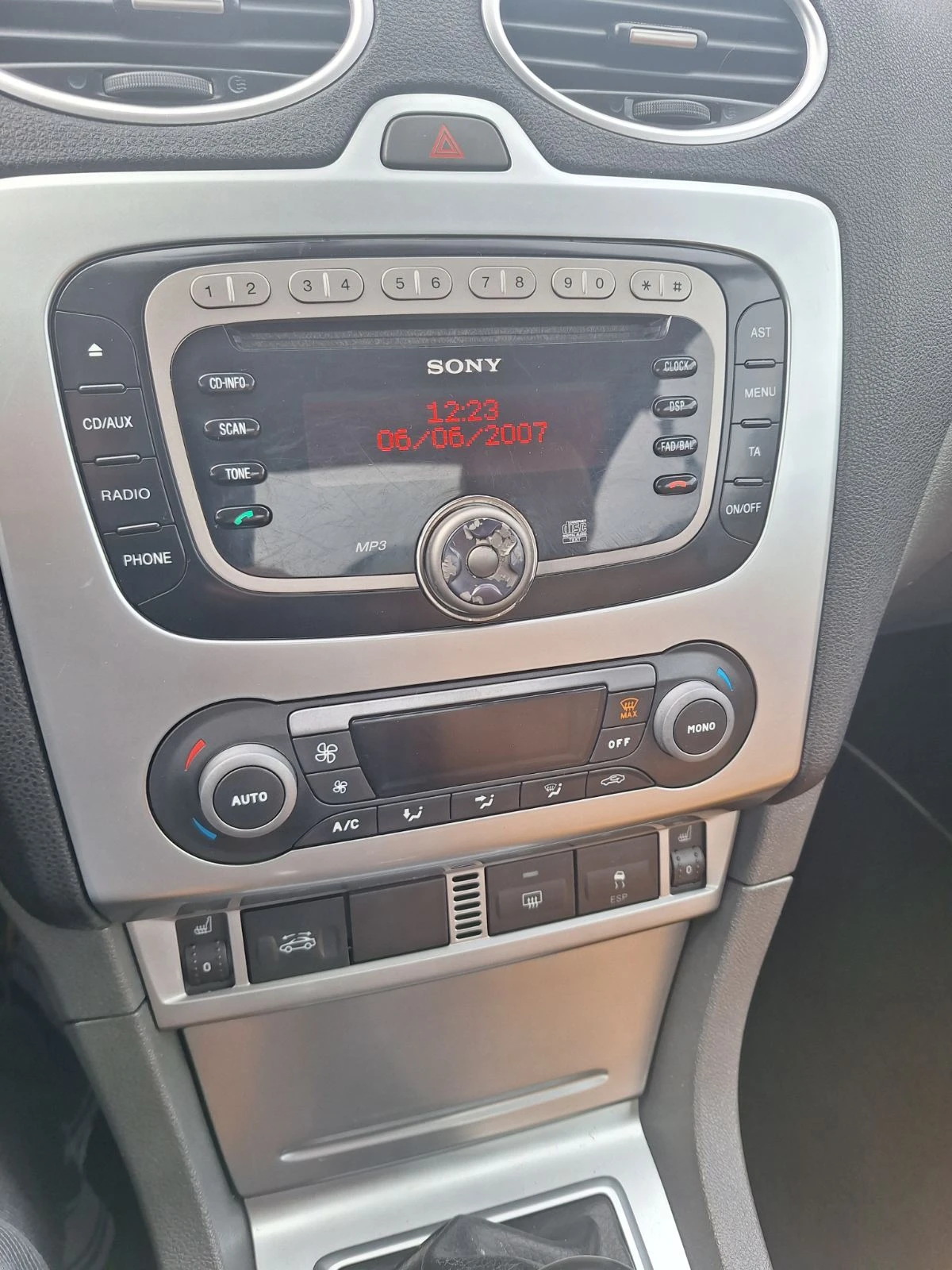 Ford Focus 2000HDI - изображение 10