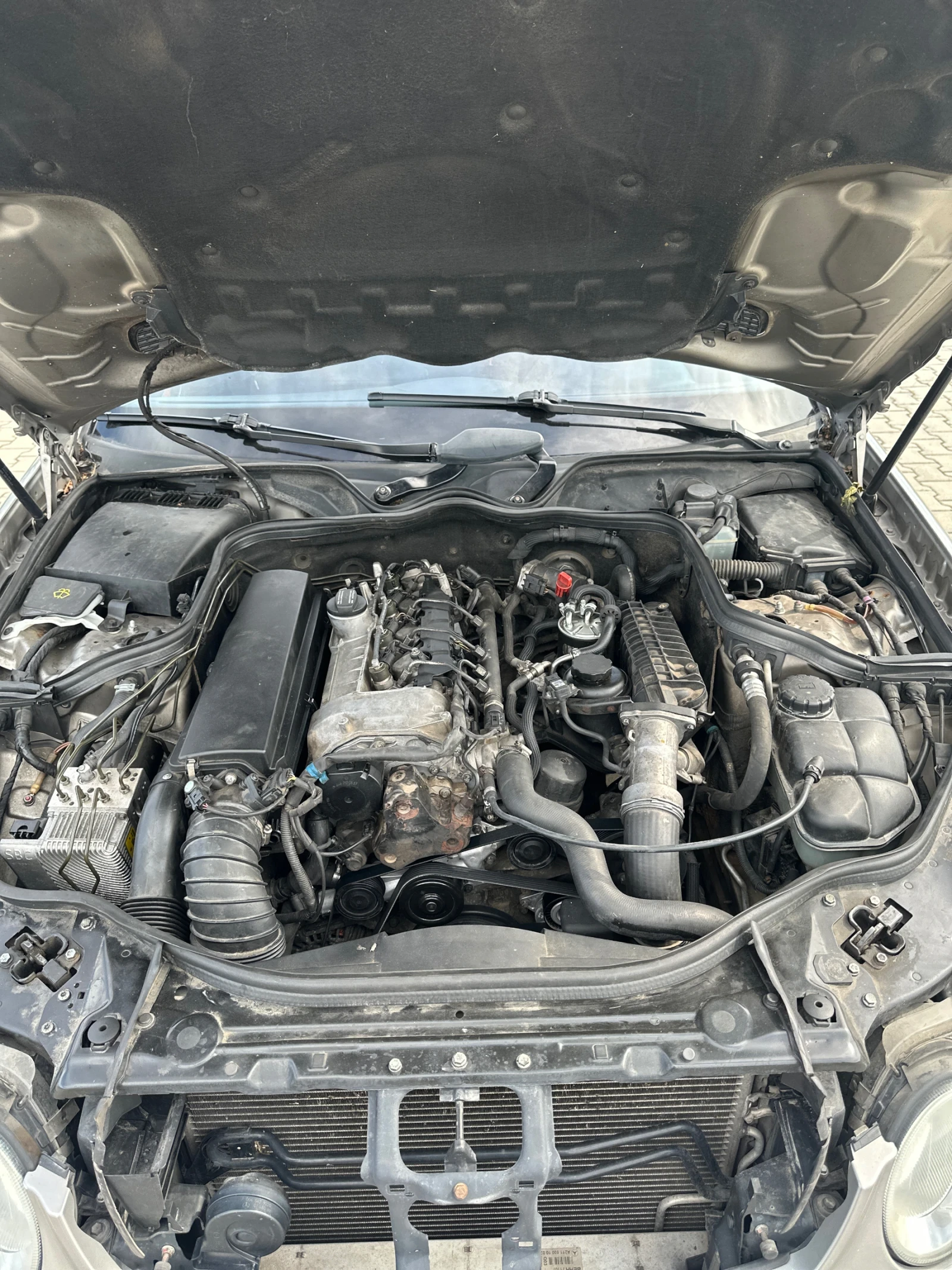 Mercedes-Benz E 220 W211 - изображение 4
