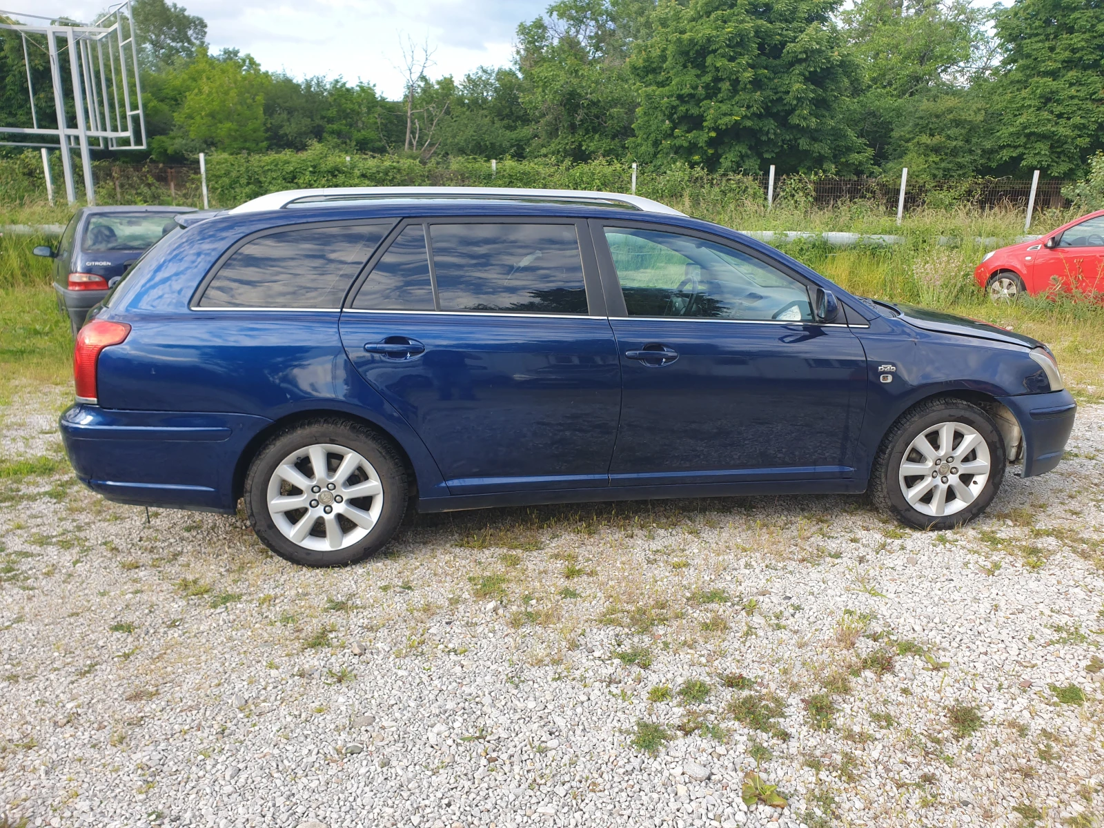 Toyota Avensis SW - изображение 5