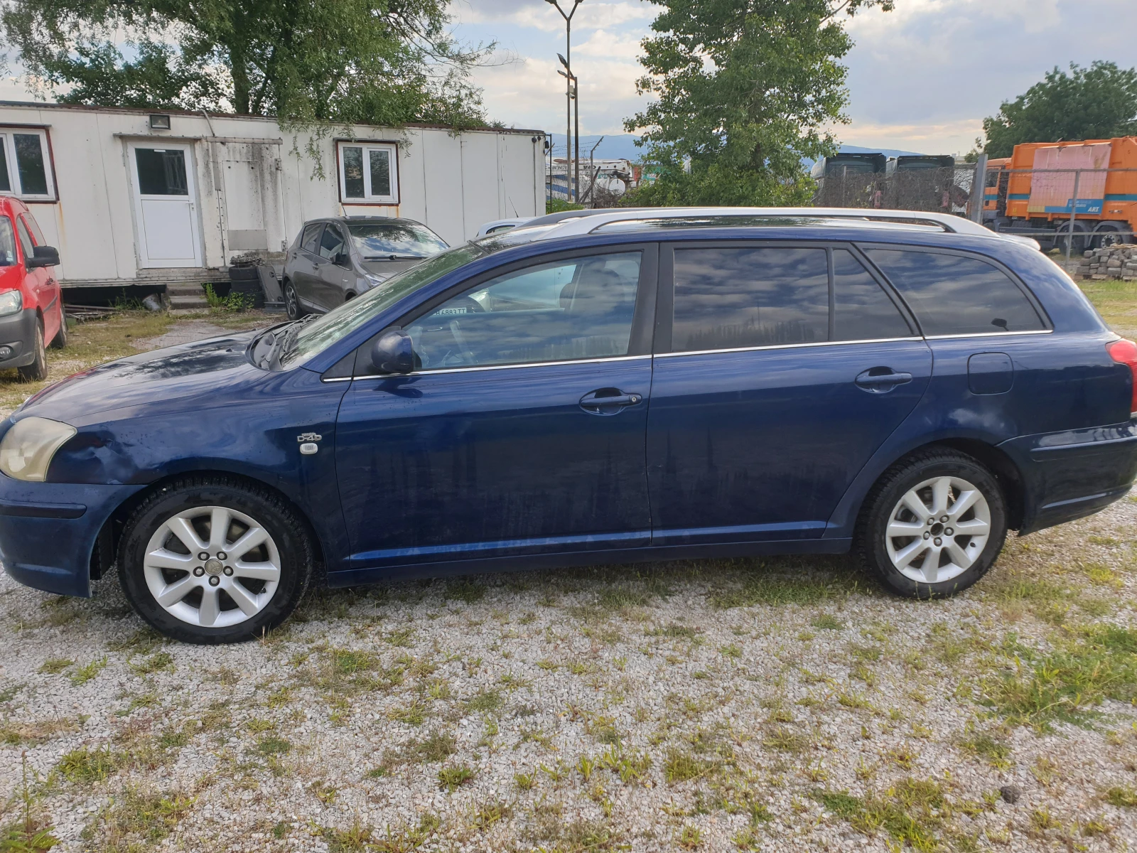Toyota Avensis SW - изображение 9