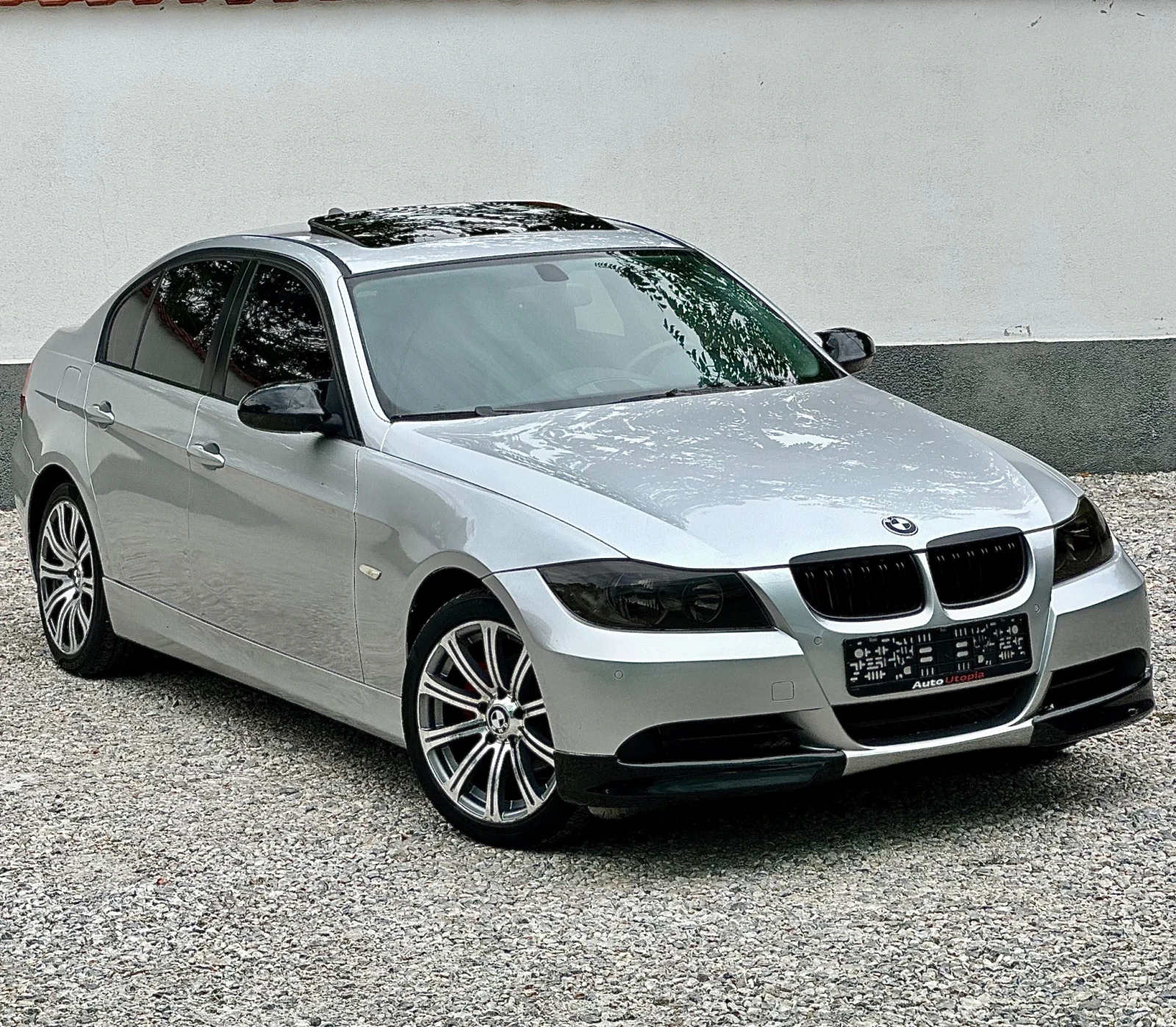 BMW 320 163 / АВТОМАТИК / НАВИГАЦИЯ / ПАРКТРОНИК - изображение 3