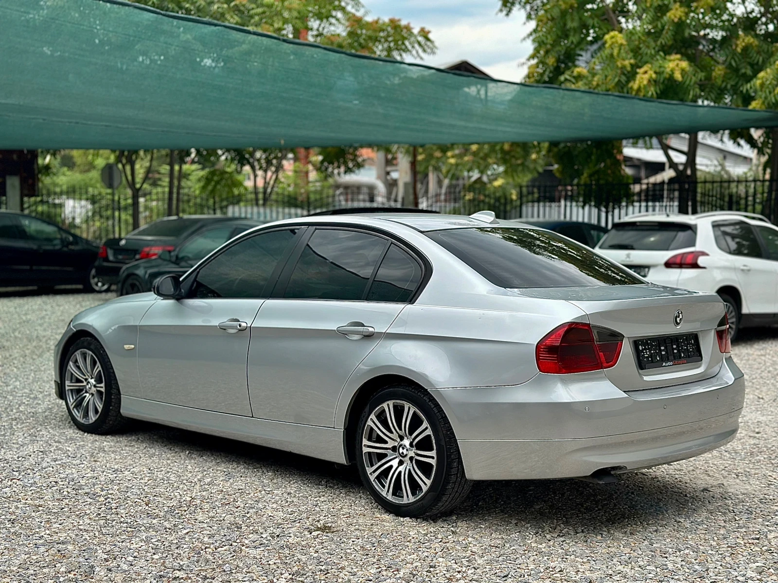 BMW 320 163 / АВТОМАТИК / НАВИГАЦИЯ / ПАРКТРОНИК - изображение 5