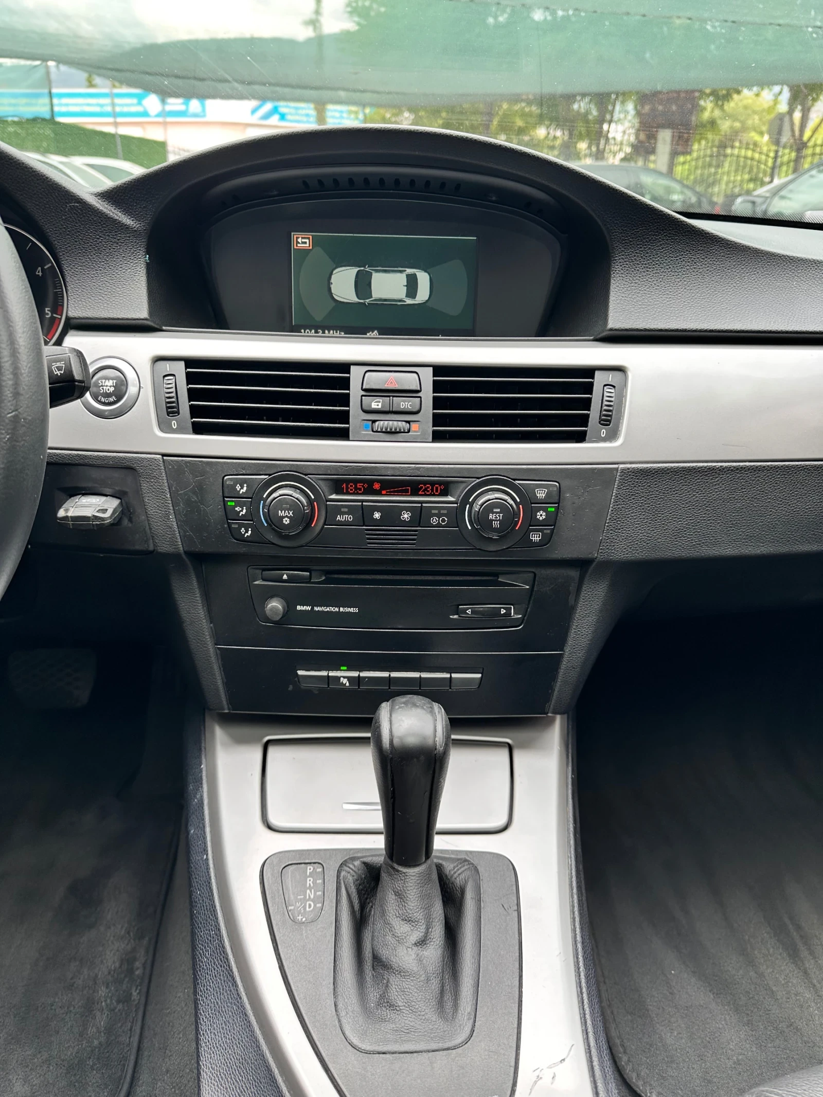 BMW 320 163 / АВТОМАТИК / НАВИГАЦИЯ / ПАРКТРОНИК - изображение 8