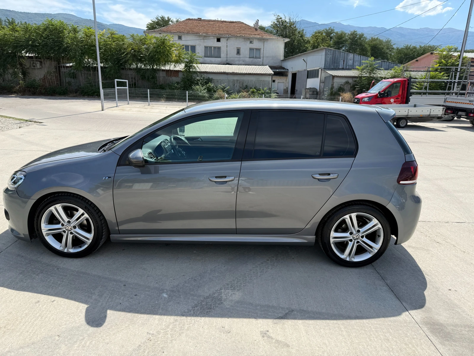 VW Golf 1.6 TDI R-Line - изображение 3