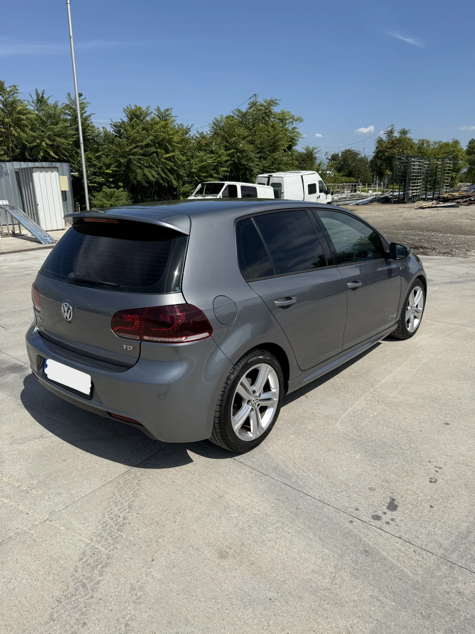VW Golf 1.6 TDI R-Line - изображение 6