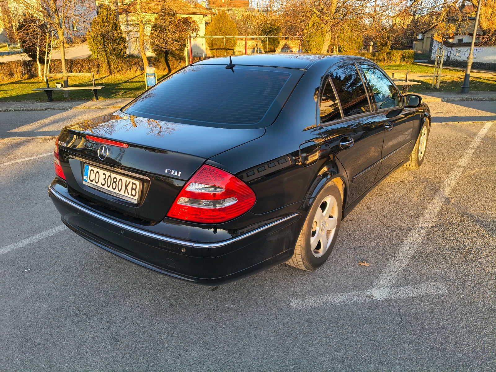 Mercedes-Benz E 270  - изображение 2