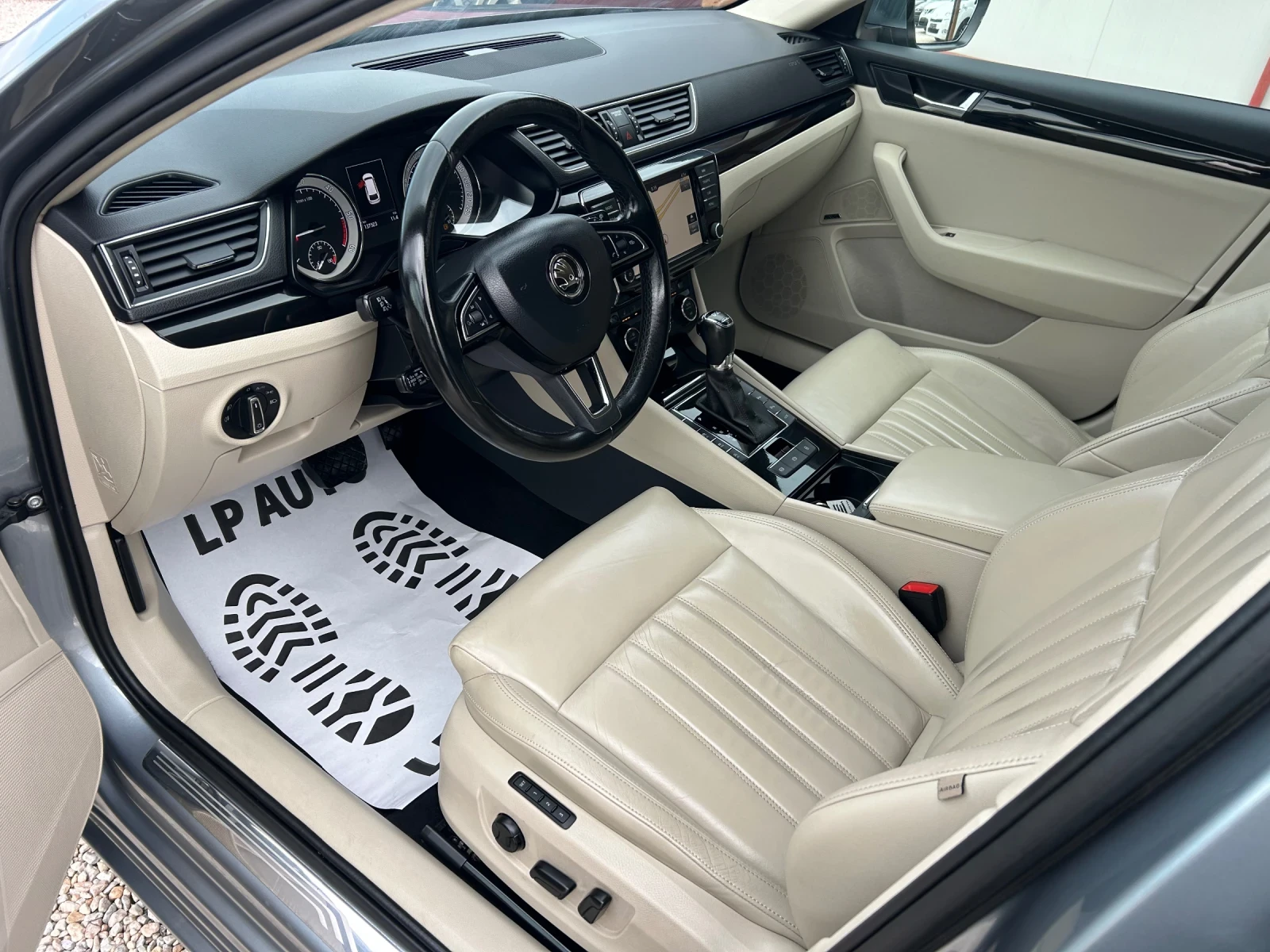 Skoda Superb * 2.0* TDI* 190�.�* 4�4* L&K* Ambient*  | Mobile.bg � ����������� 7