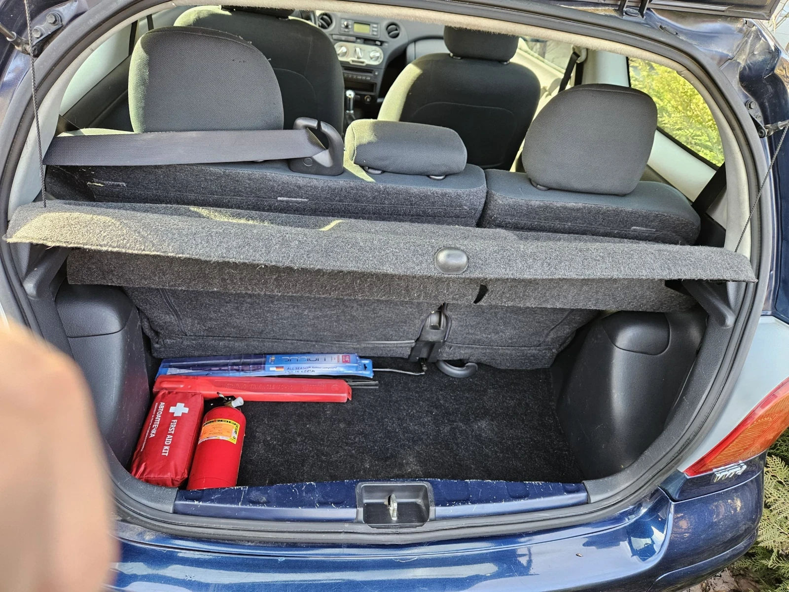 Toyota Yaris 1, 3  VVTI - 87 k. с. , снимка 12 - Автомобили и джипове - 53793161