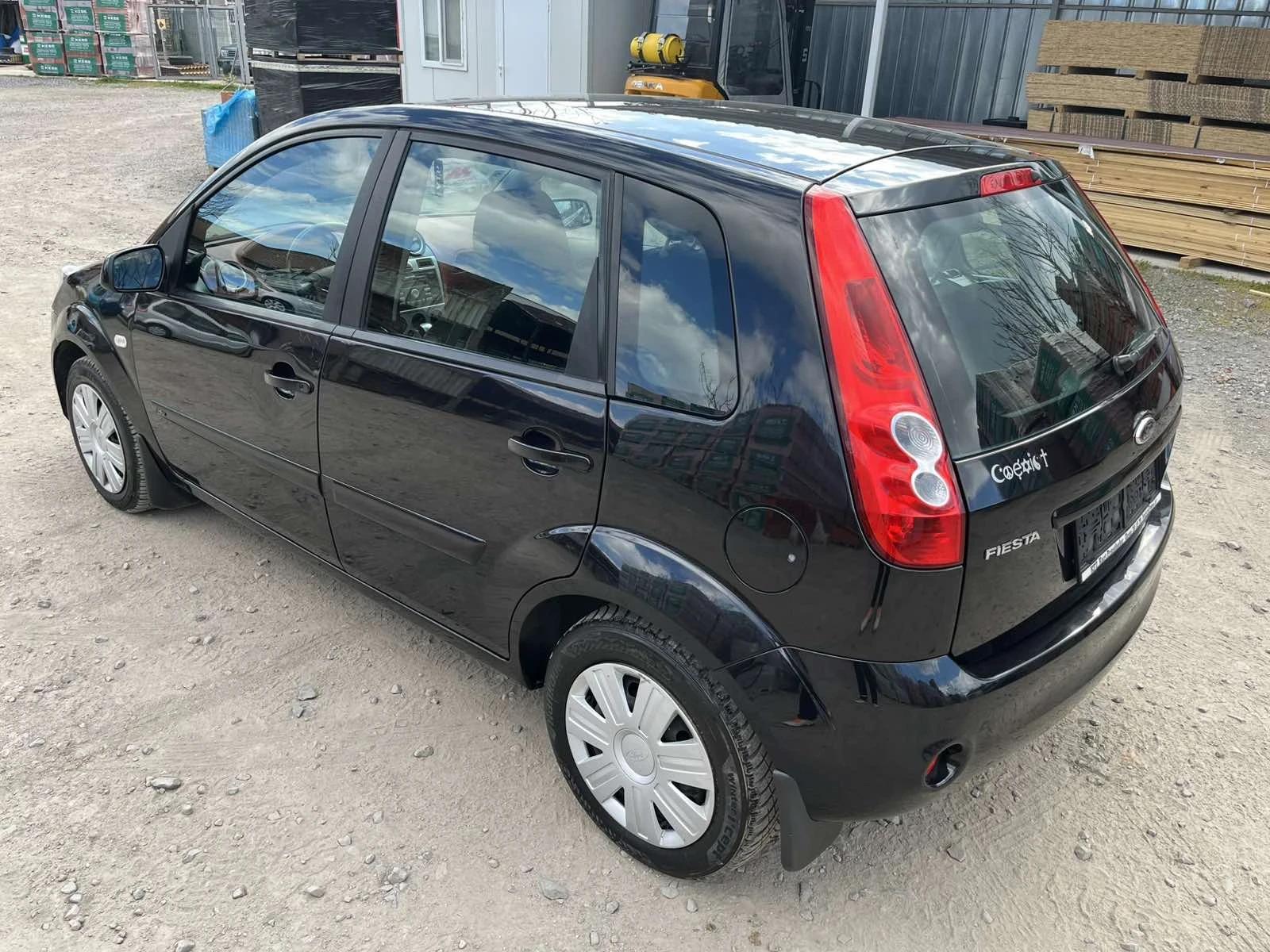 Ford Fiesta 1.25 i, снимка 8 - Автомобили и джипове - 54158926