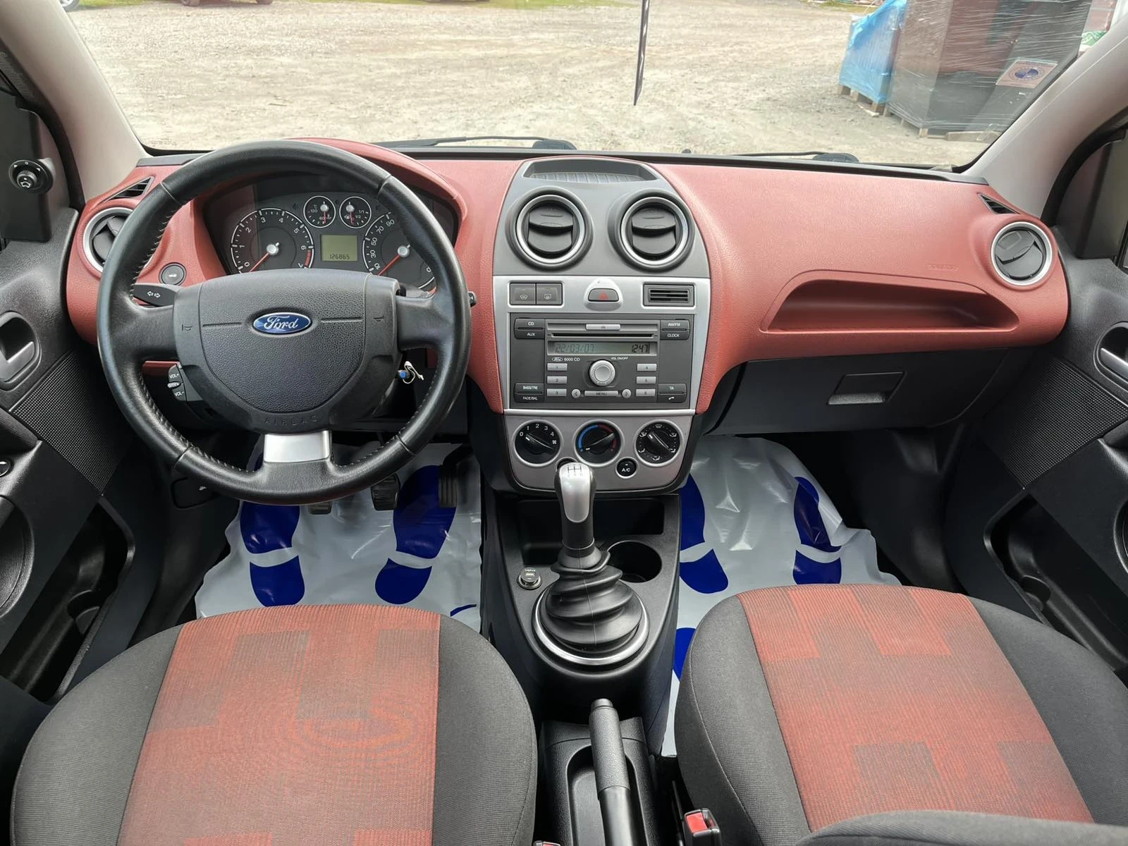 Ford Fiesta 1.25 i, снимка 15 - Автомобили и джипове - 54158926