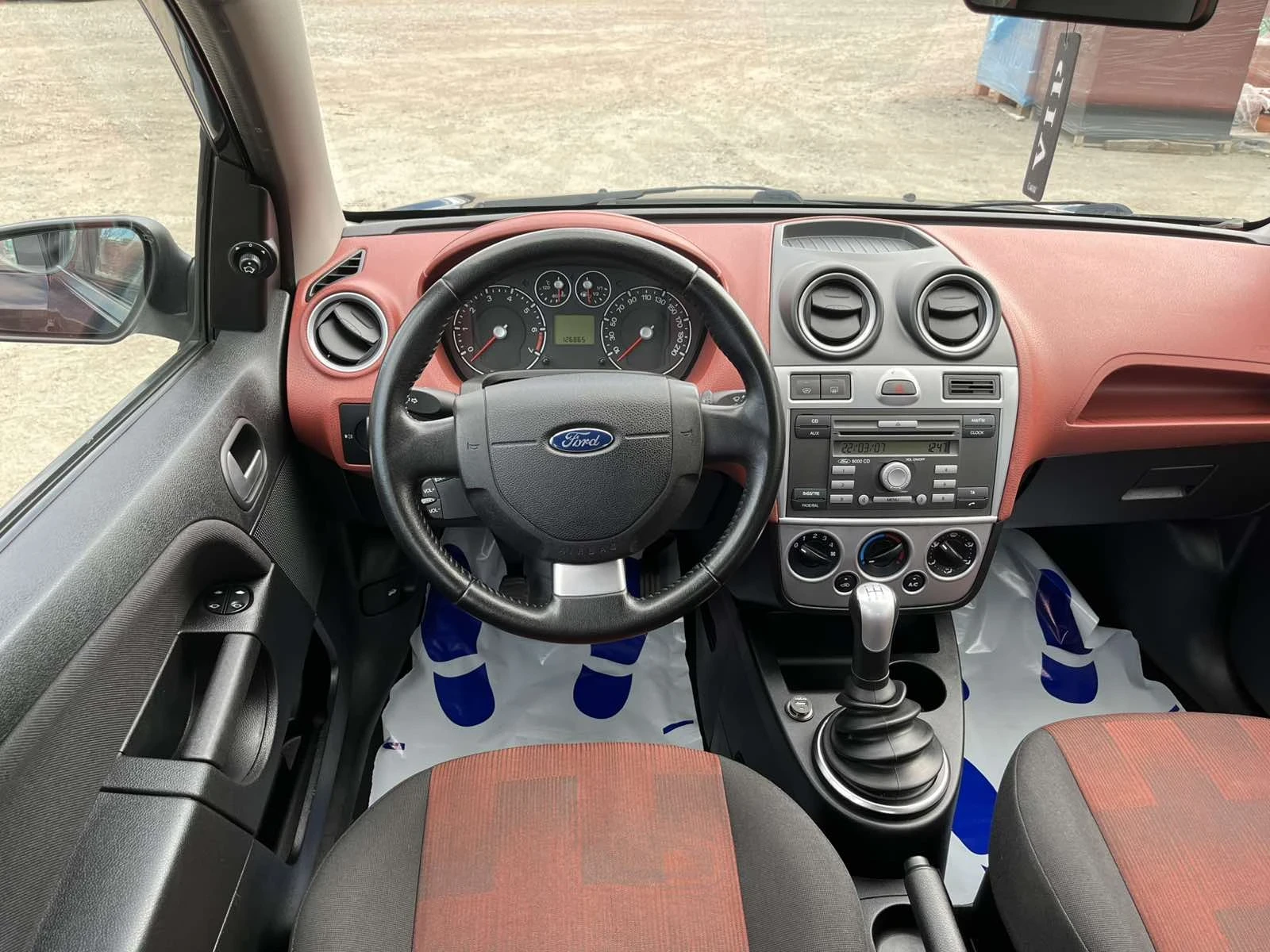 Ford Fiesta 1.25 i, снимка 16 - Автомобили и джипове - 54158926