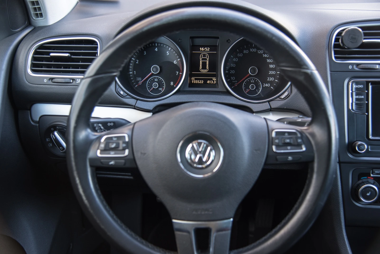 VW Golf, снимка 9 - Автомобили и джипове - 54323846