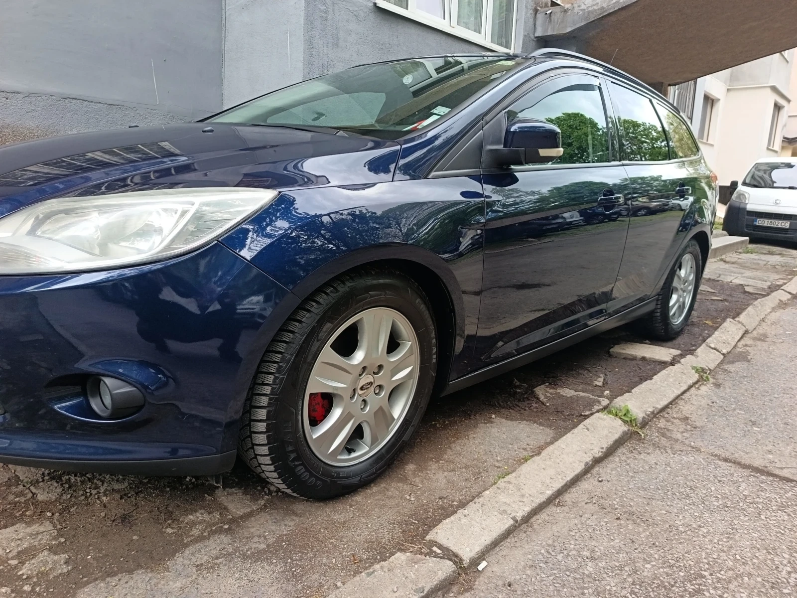 Ford Focus 1.6, снимка 7 - Автомобили и джипове - 54389170
