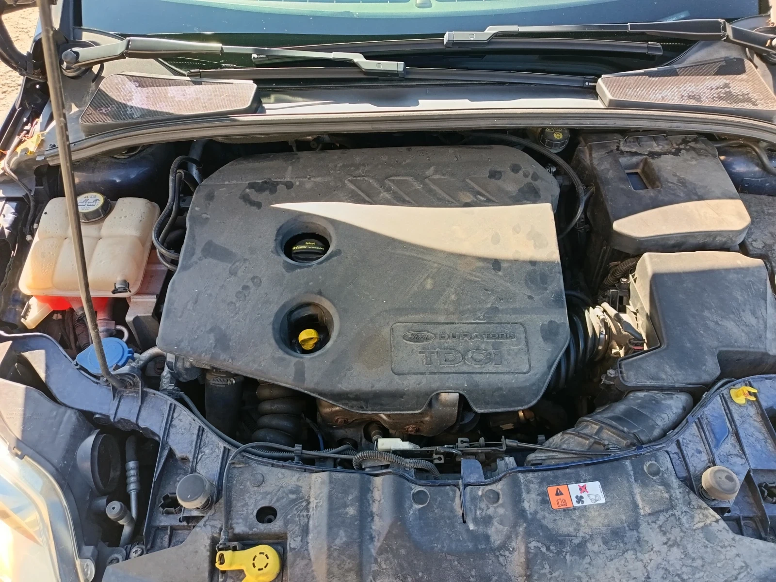 Ford Focus 1.6, снимка 17 - Автомобили и джипове - 54389170
