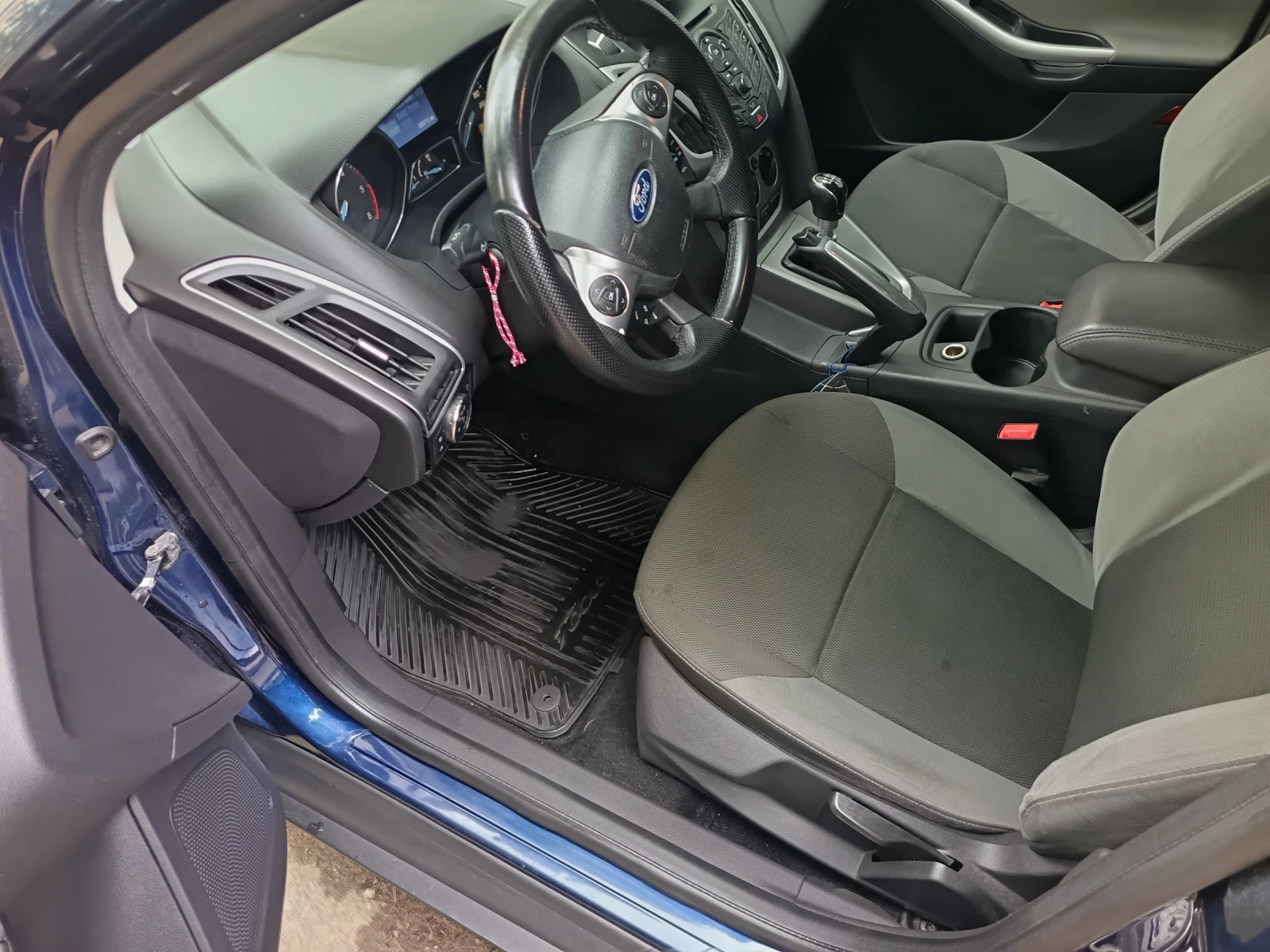 Ford Focus 1.6, снимка 13 - Автомобили и джипове - 54389170