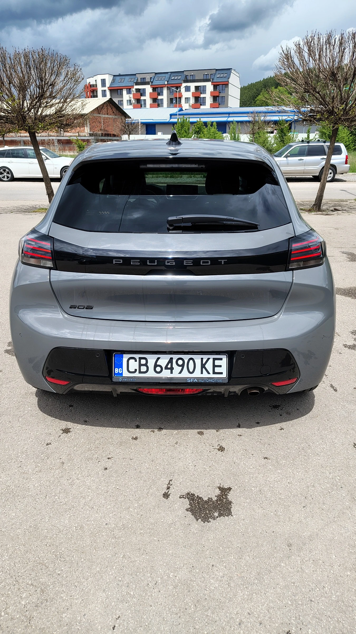 Peugeot 208 1.2 Allure, снимка 2 - Автомобили и джипове - 54503708
