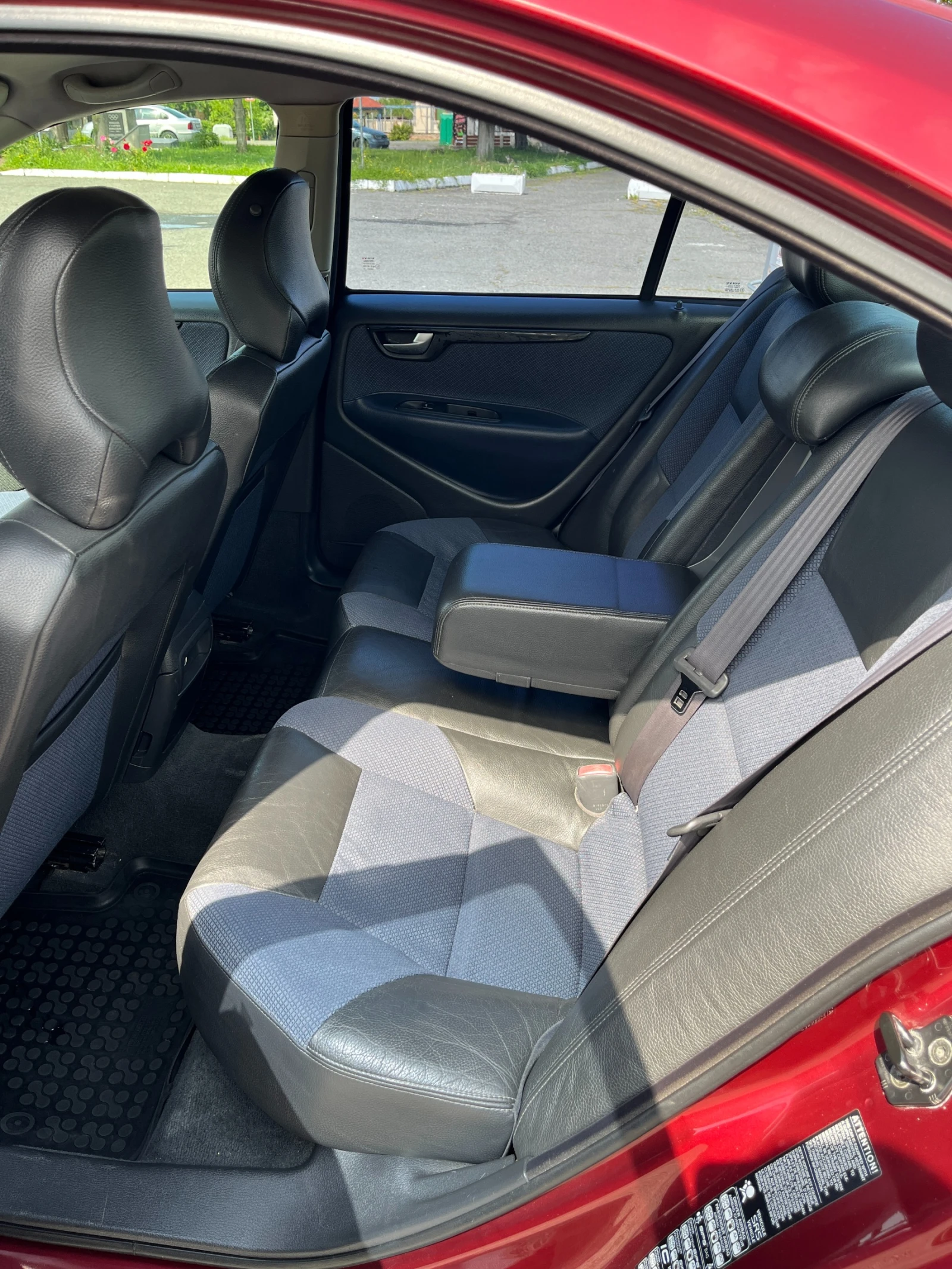 Volvo S60, снимка 10 - Автомобили и джипове - 54977080