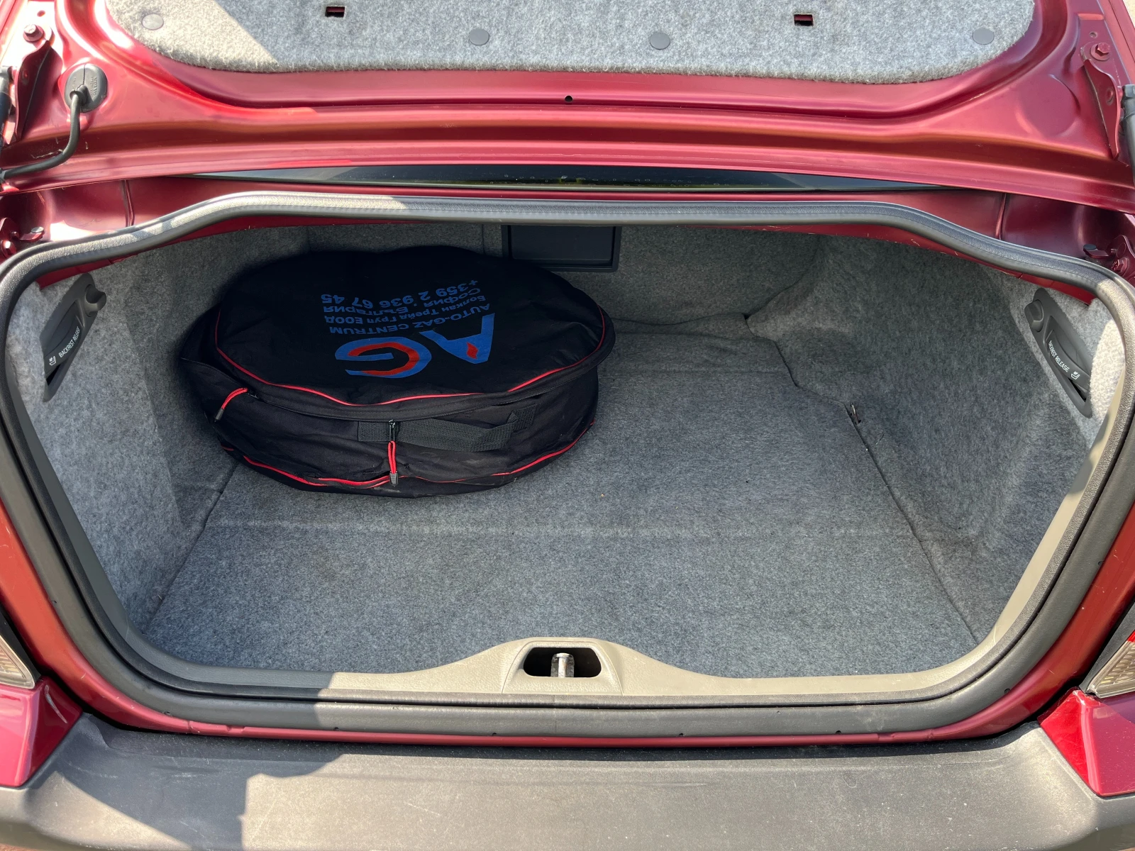 Volvo S60, снимка 16 - Автомобили и джипове - 54977080