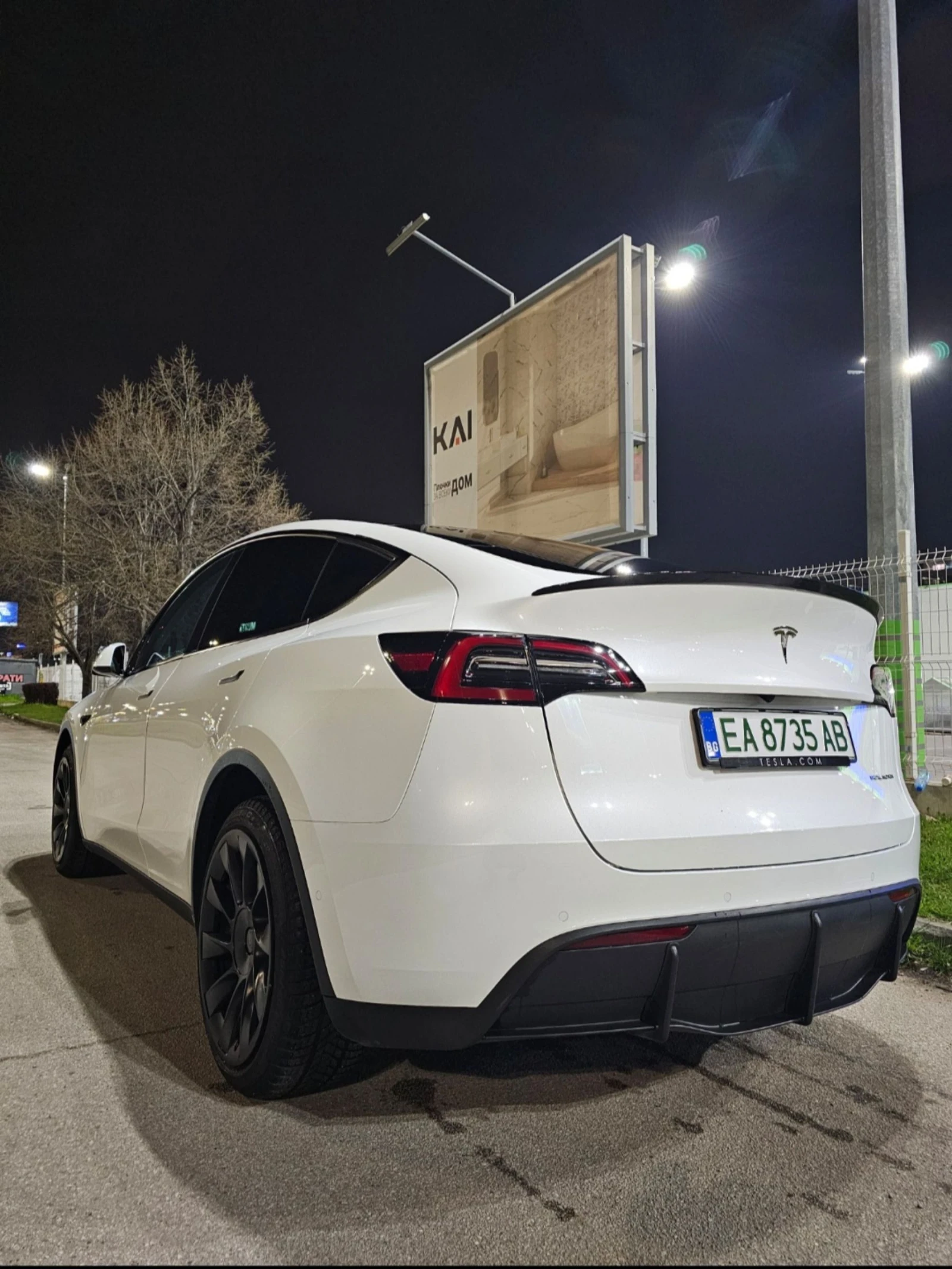 Tesla Model Y Long Range Dual Motor, снимка 3 - Автомобили и джипове - 54978463