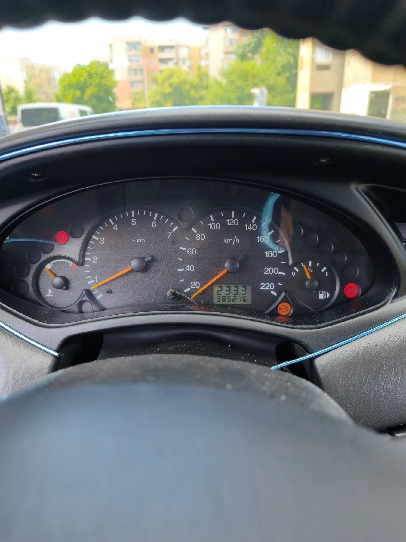 Ford Focus 1.8 TDDi, снимка 8 - Автомобили и джипове - 55448001