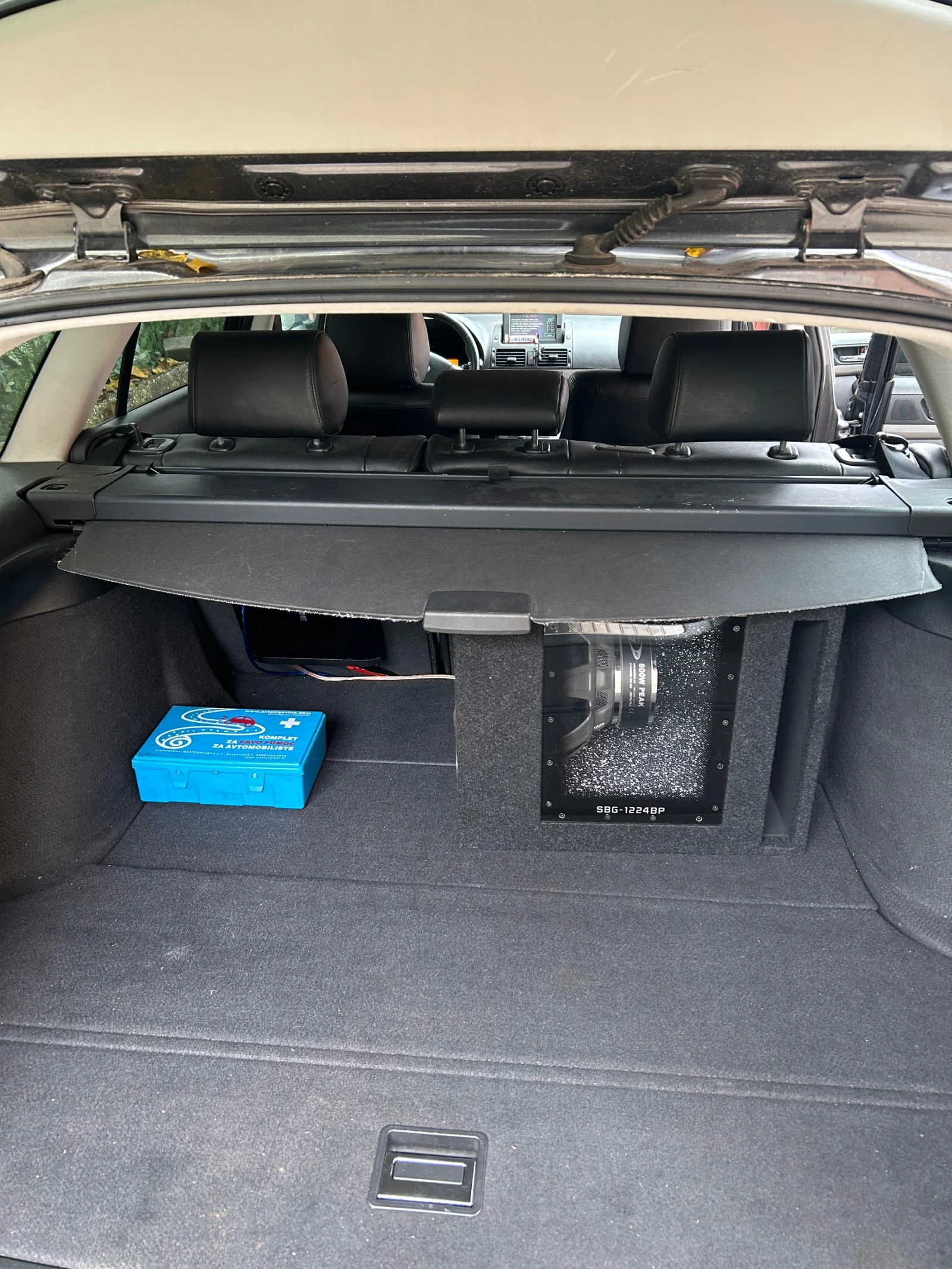Toyota Avensis, снимка 16 - Автомобили и джипове - 55566005