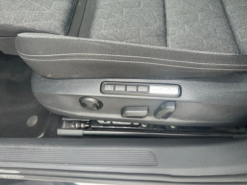 VW Passat, снимка 15 - Автомобили и джипове - 55589835