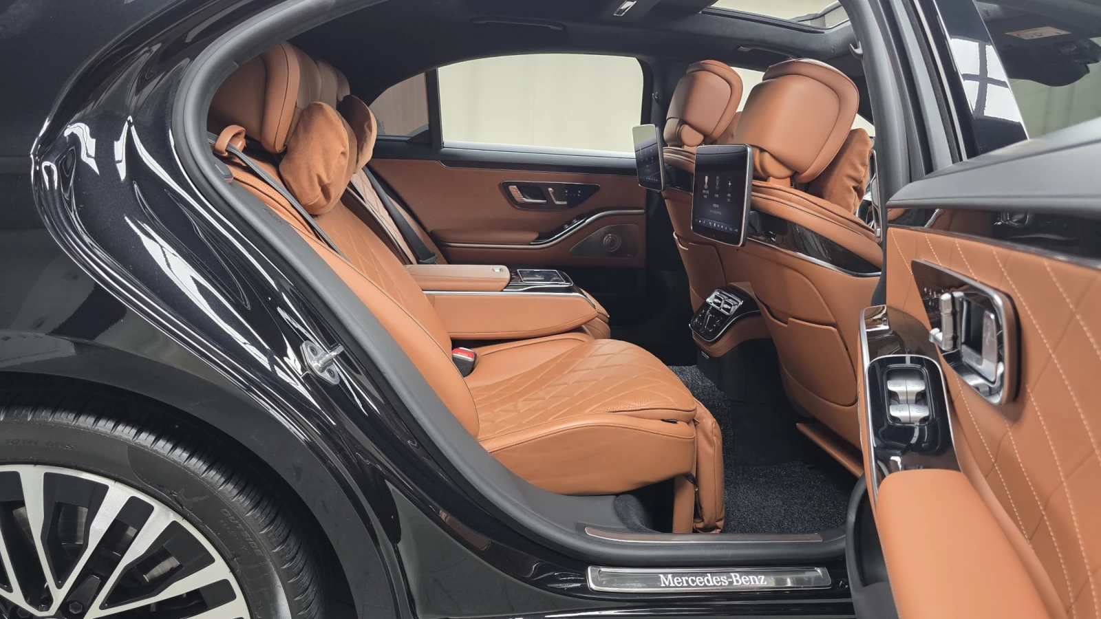 Mercedes-Benz S 580 ЕЛ. БАГАЖНИК* 360* ОБДУХВАНЕ* HUD* КРАЙНА ЦЕНА, снимка 11 - Автомобили и джипове - 55595391