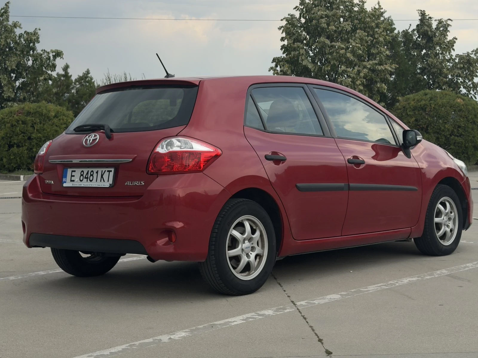 Toyota Auris, снимка 3 - Автомобили и джипове - 55780023