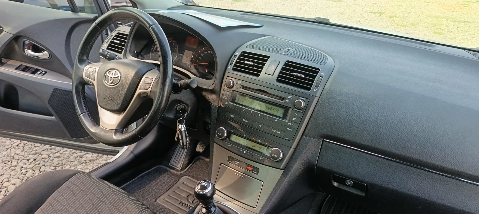 Toyota Avensis 1.6/132 * Седан * 141х.км * Обслужен , снимка 11 - Автомобили и джипове - 55935665
