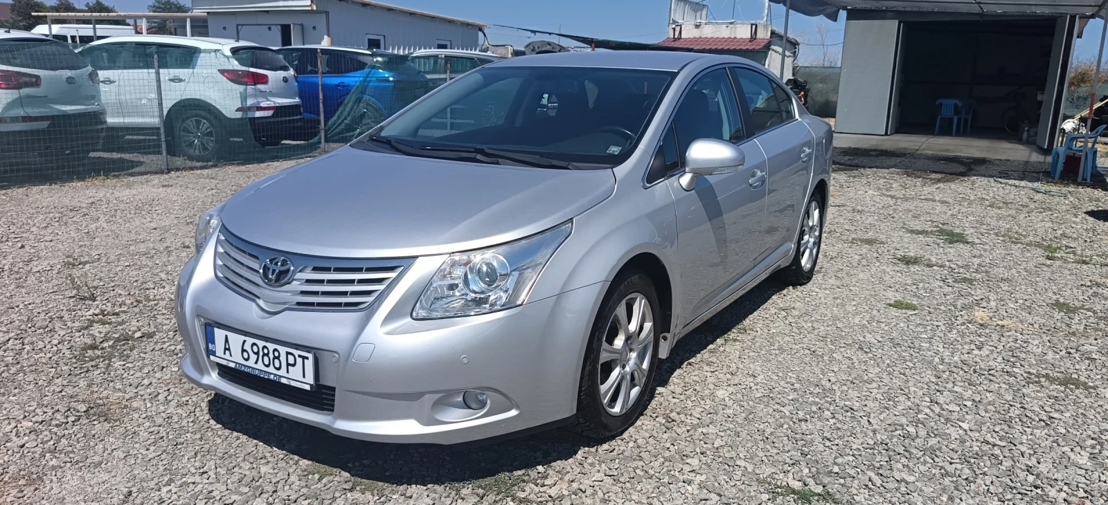 Toyota Avensis 1.6/132 * Седан * 141х.км * Обслужен , снимка 7 - Автомобили и джипове - 55935665