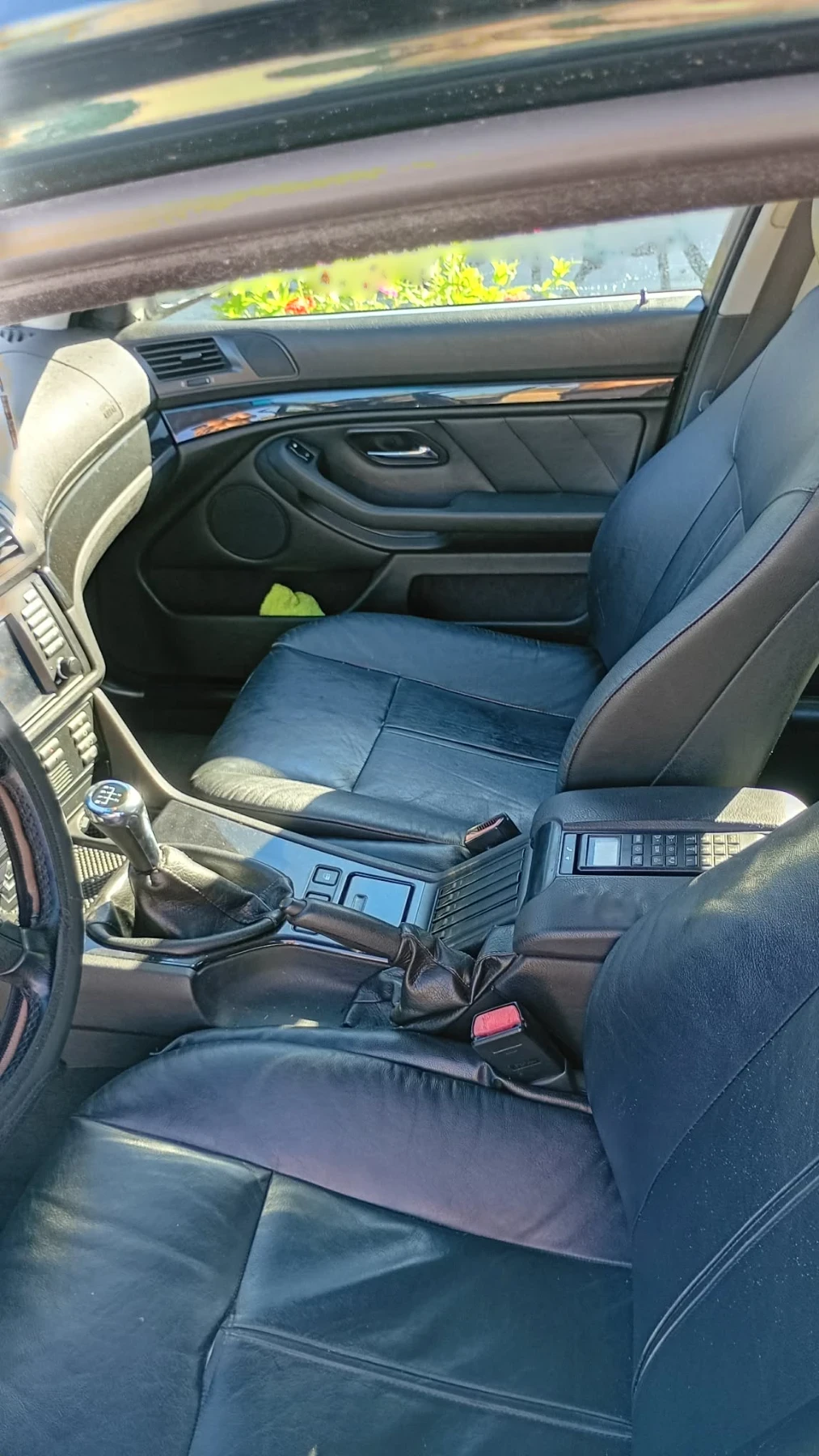 BMW 520, снимка 12 - Автомобили и джипове - 56019247