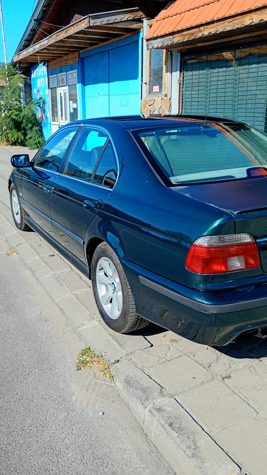 BMW 520, снимка 3 - Автомобили и джипове - 56019247