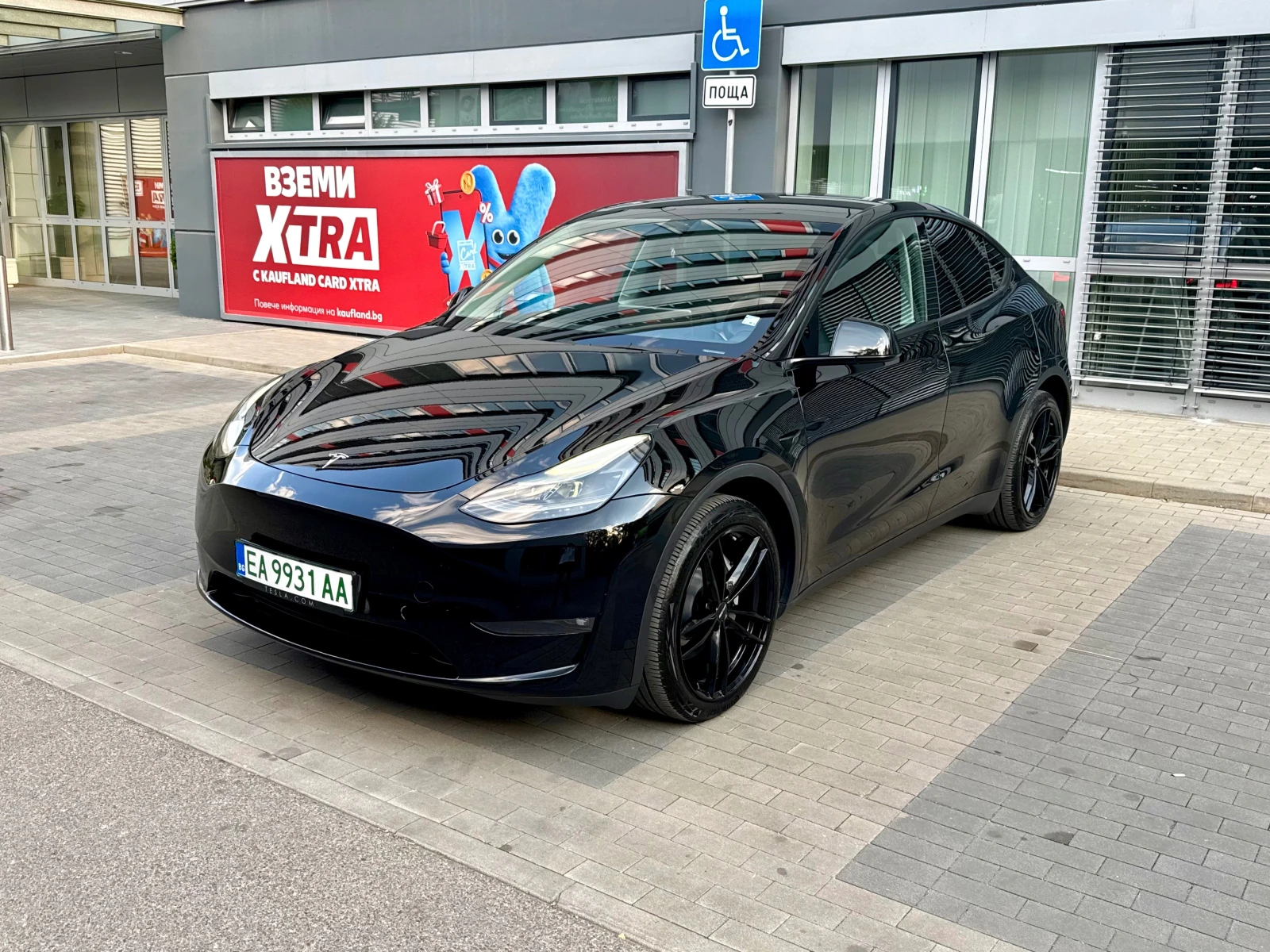 Tesla Model Y Long Range Dual Motor, снимка 3 - Автомобили и джипове - 56159715